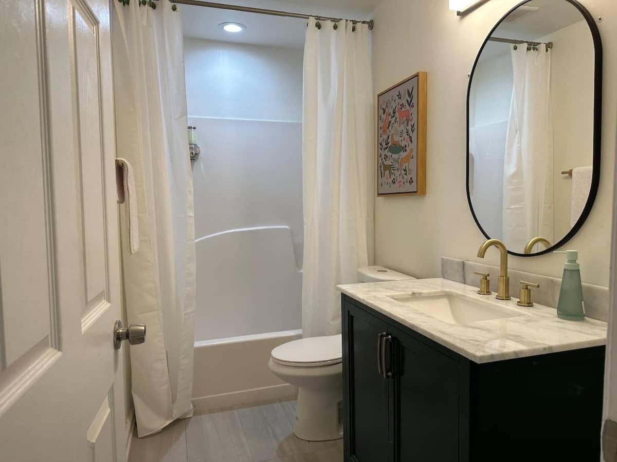 Vine City Home - Duplex - 3 Mins From Gwcc & Mercedes- Benz Stadium Atlanta Extérieur photo